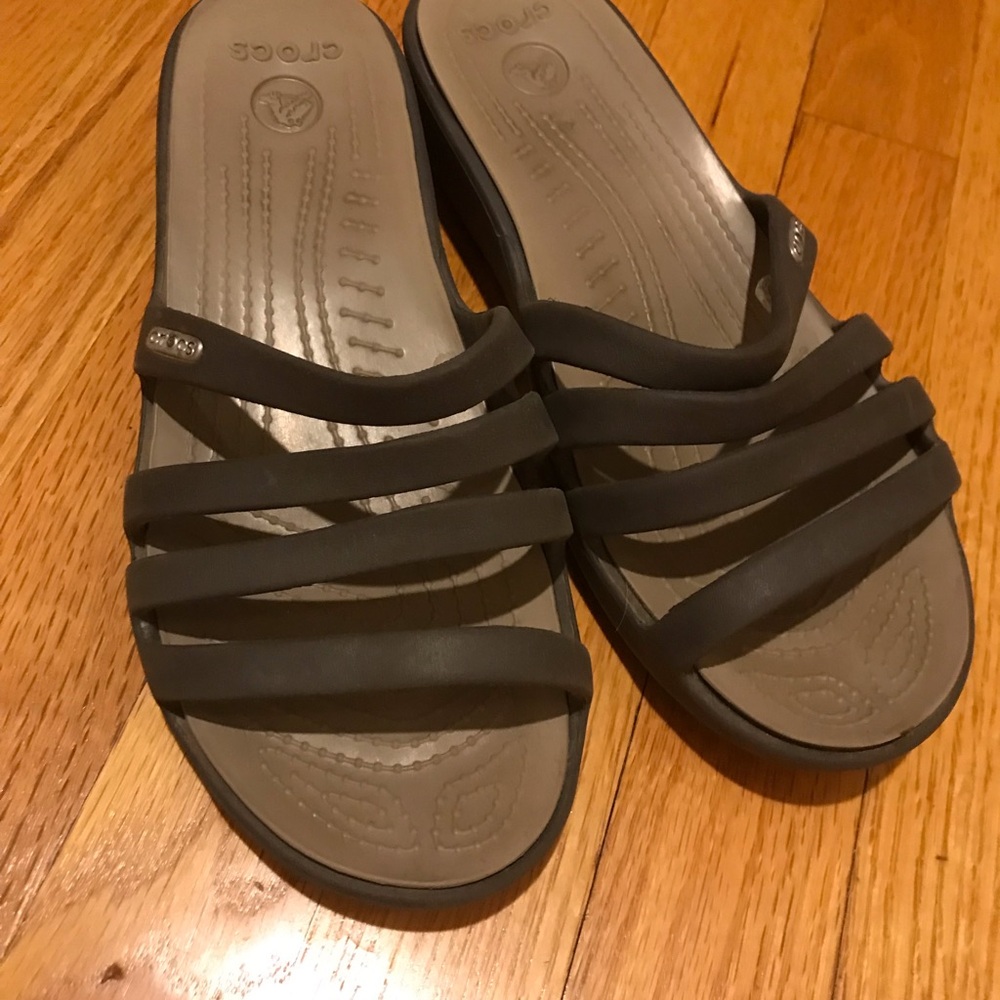 Crocs Brown Rhonda Slip On Strappy Sandal 8